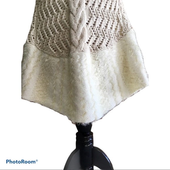 Max Studio Knit Vest With Trim, Girls L (10-12) - Picture 5 of 6